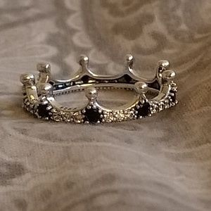 Pandora Enchanted Crown ring size 54